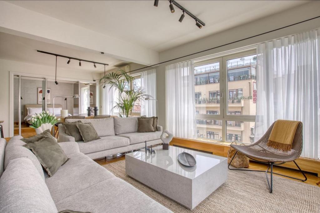 Sunny Luxury Loft,Stunning Acropolis View, Jacuzzi Lägenhet Aten Exteriör bild