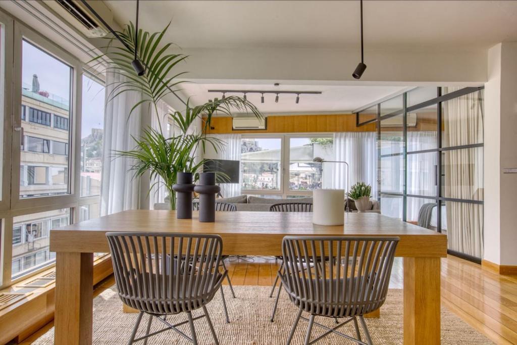 Sunny Luxury Loft,Stunning Acropolis View, Jacuzzi Lägenhet Aten Exteriör bild